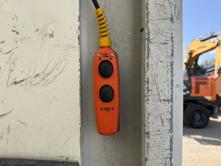 Vehicle Image 14