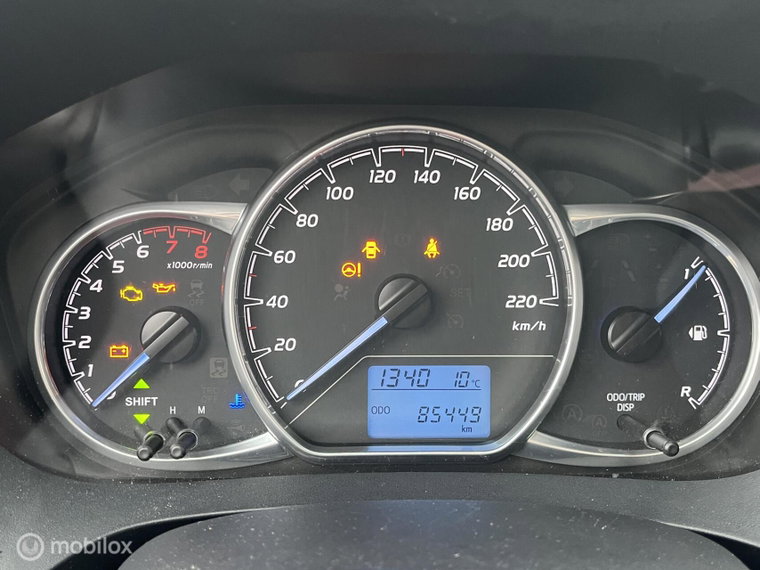 Vehicle Image 9