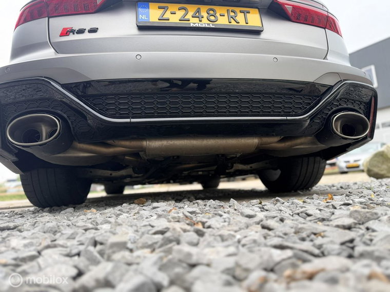 Vehicle Image 24