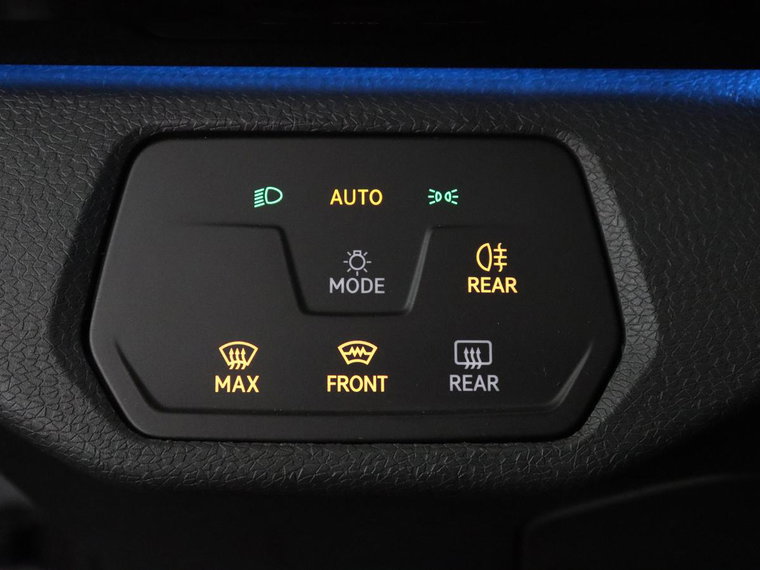 Vehicle Image 29