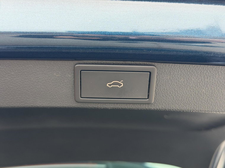 Vehicle Image 50