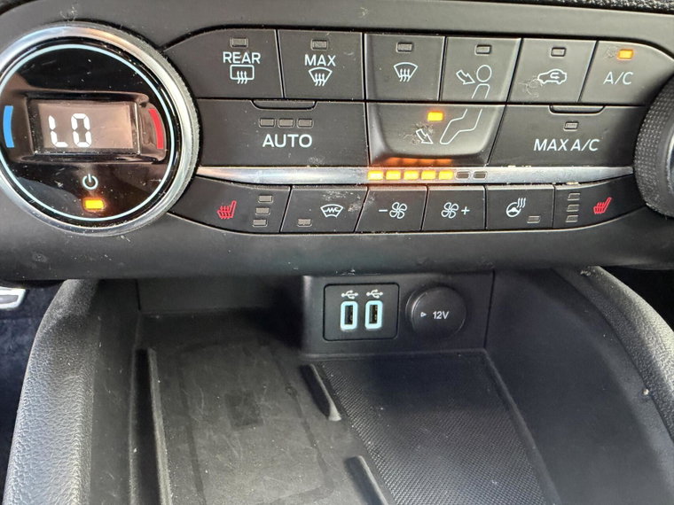 Vehicle Image 27
