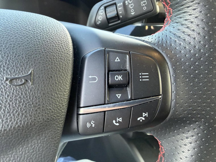 Vehicle Image 33