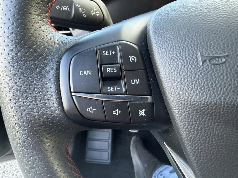 Vehicle Image 34