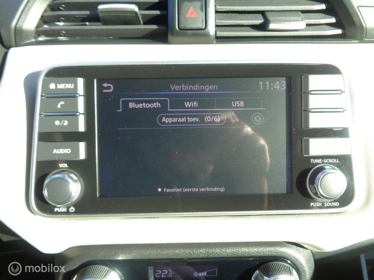 Vehicle Image 35