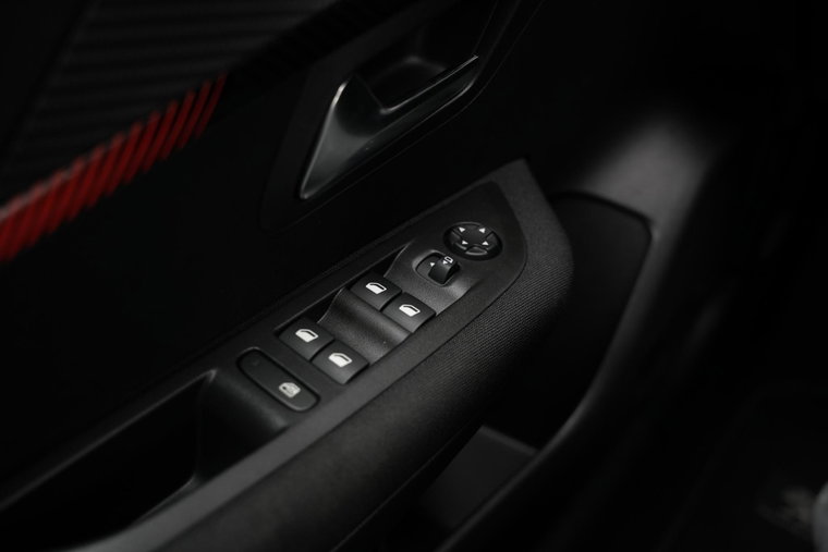 Vehicle Image 33