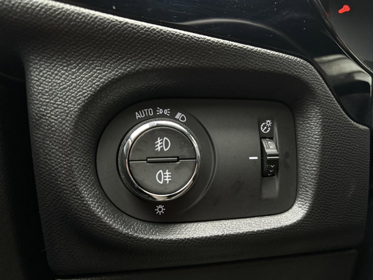 Vehicle Image 26
