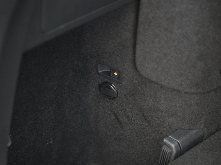 Vehicle Image 38