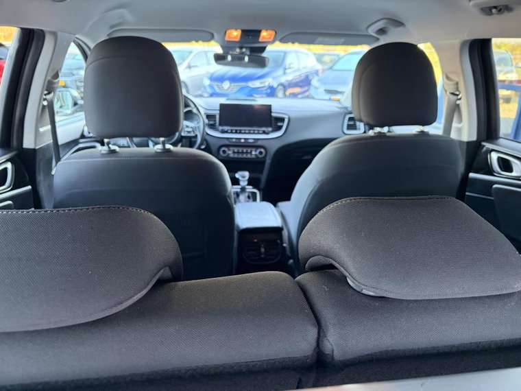Vehicle Image 19