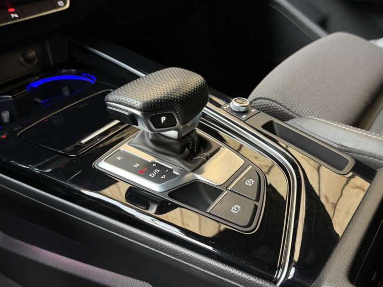 Vehicle Image 36