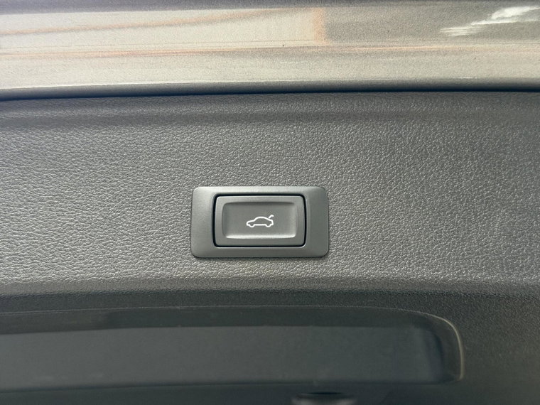 Vehicle Image 53