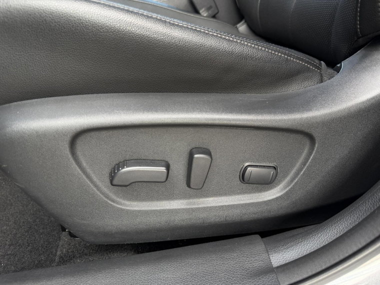 Vehicle Image 27