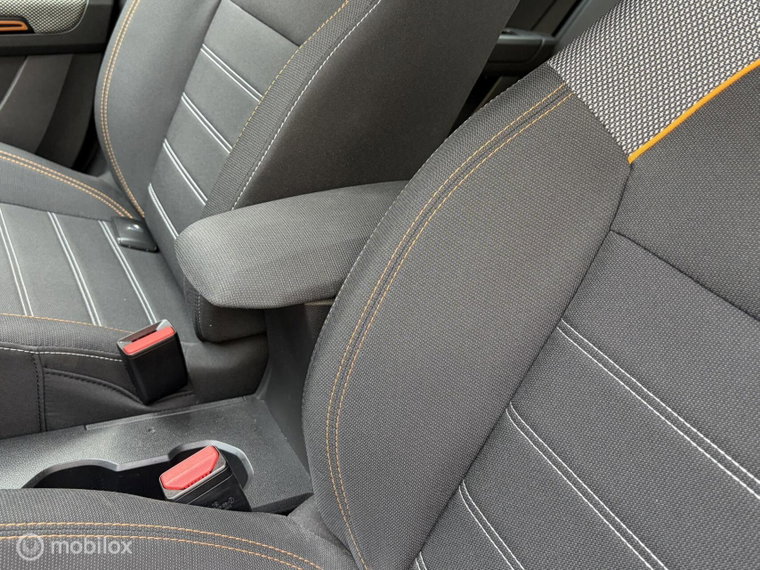 Vehicle Image 17