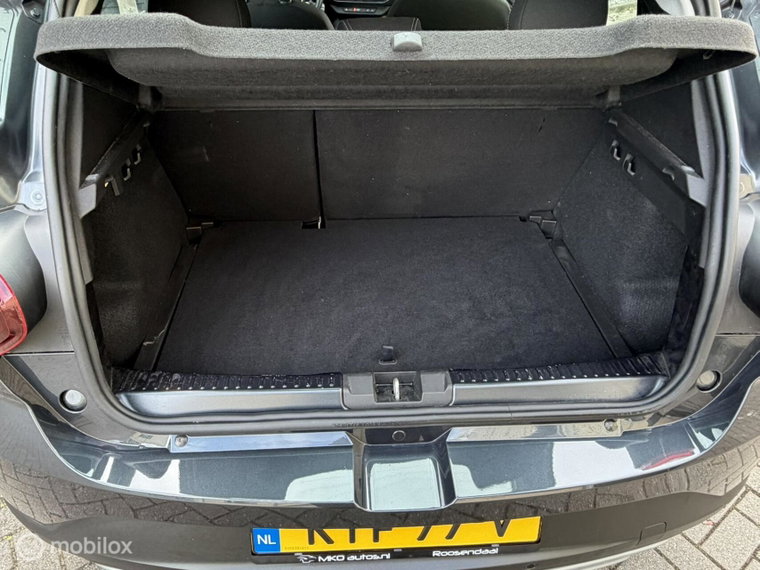 Vehicle Image 37