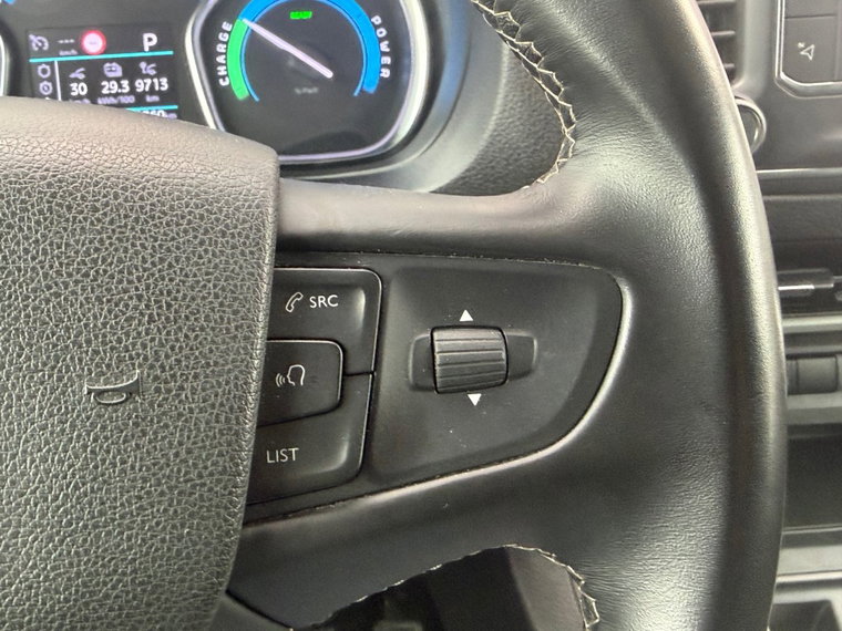 Vehicle Image 26