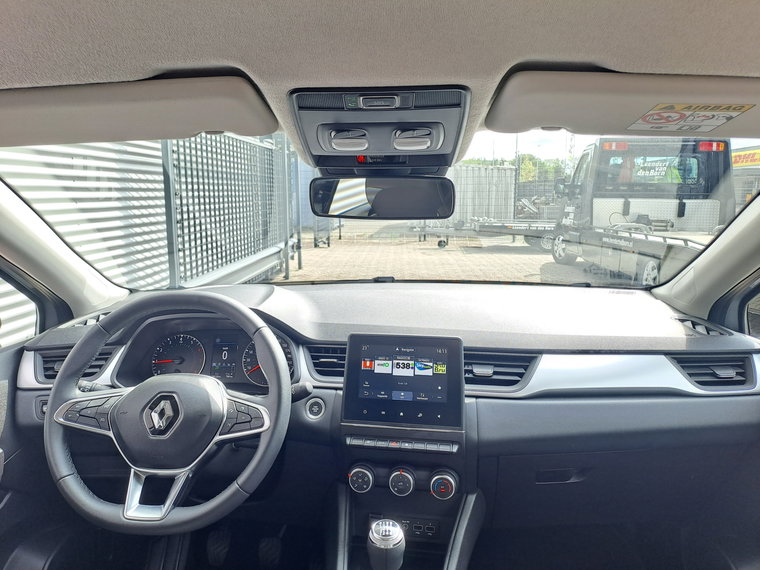 Vehicle Image 16