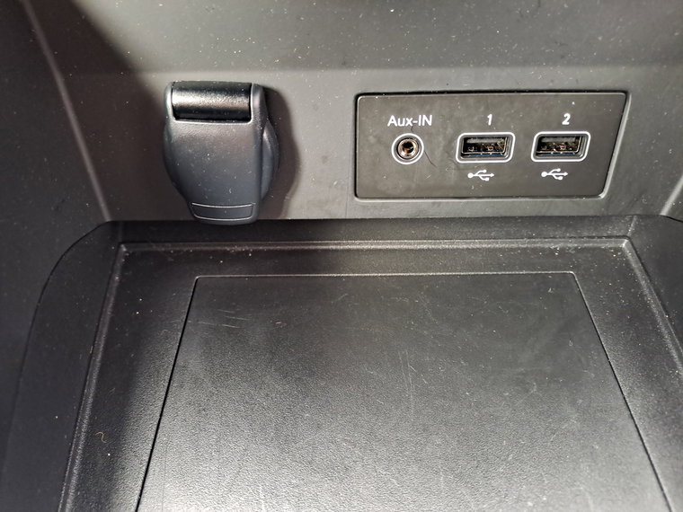 Vehicle Image 26