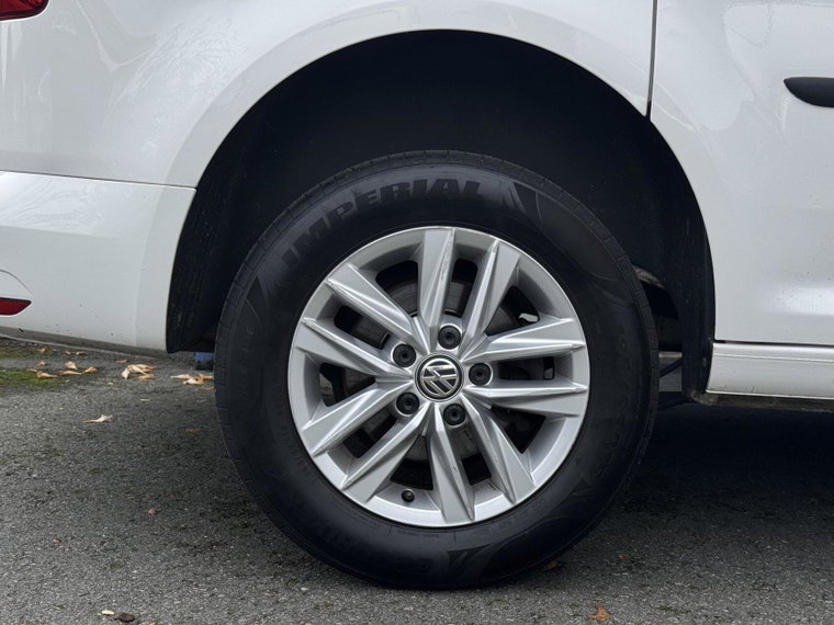 Vehicle Image 38