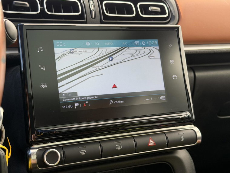 Vehicle Image 17
