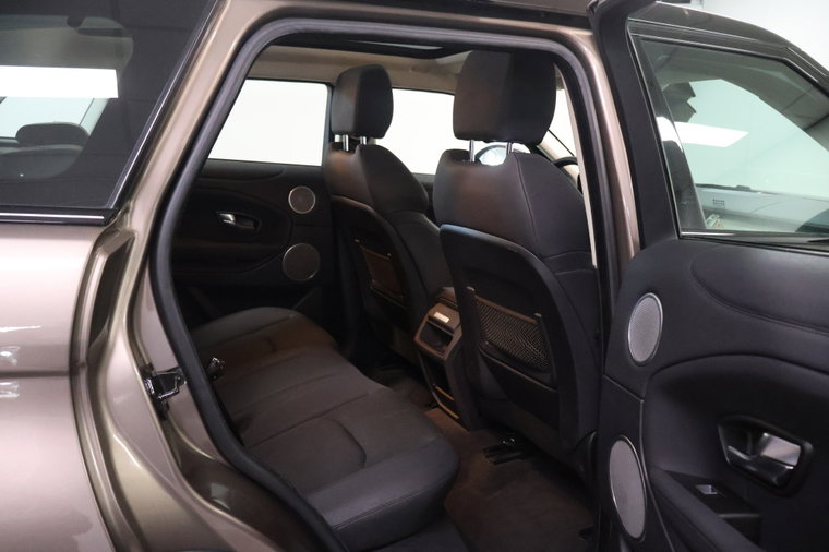 Vehicle Image 14