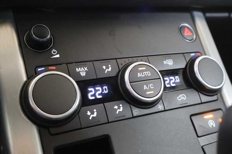 Vehicle Image 28