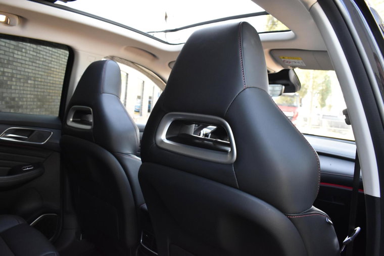 Vehicle Image 10