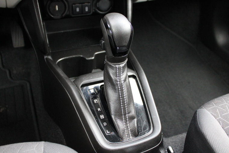 Vehicle Image 22
