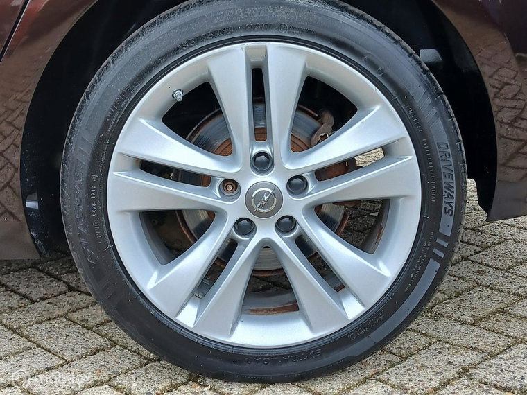 Vehicle Image 24