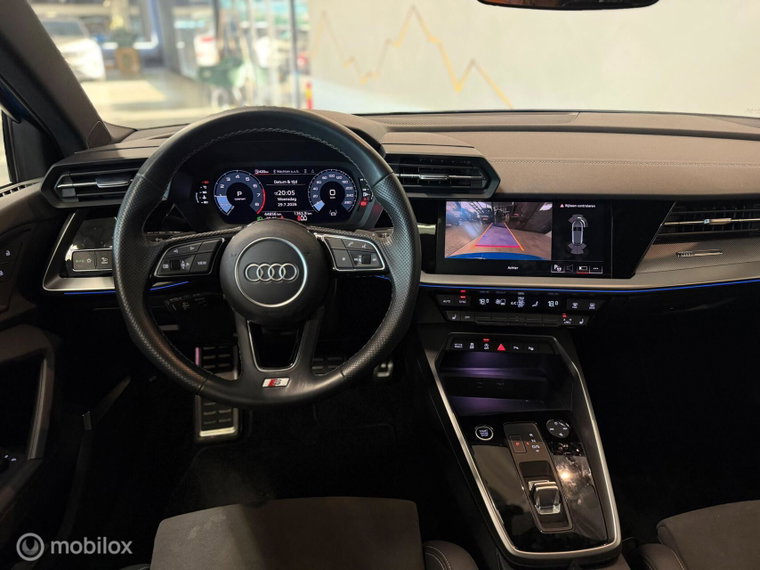 Vehicle Image 38