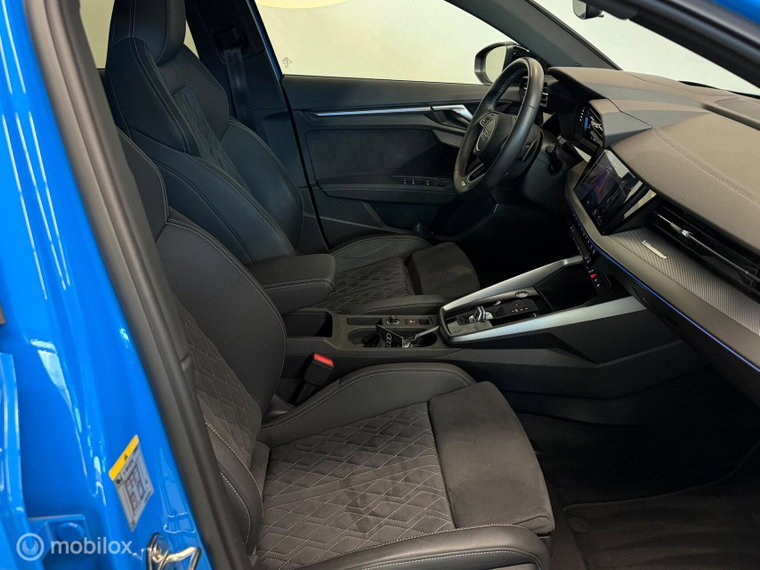 Vehicle Image 40