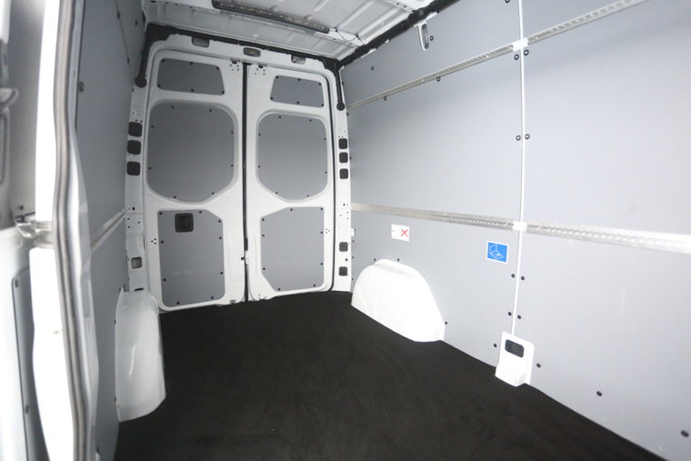 Vehicle Image 23
