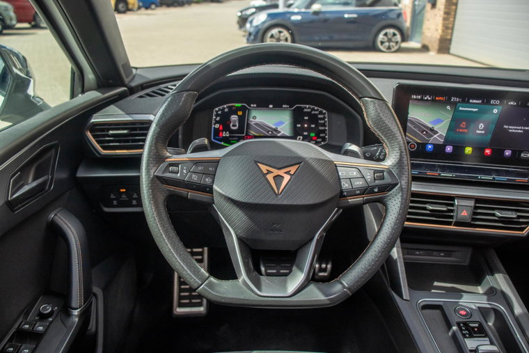 Vehicle Image 14