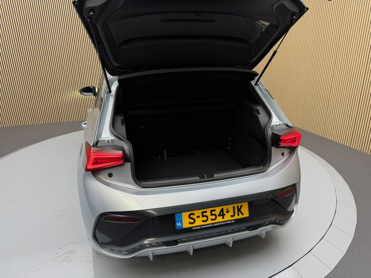 Vehicle Image 26