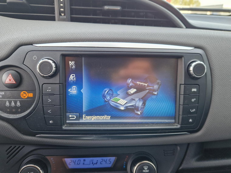 Vehicle Image 19