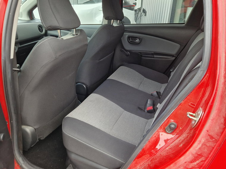 Vehicle Image 11