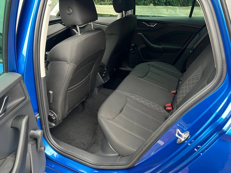 Vehicle Image 19