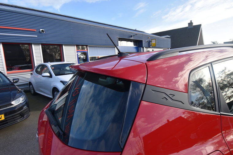 Vehicle Image 12