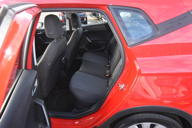 Vehicle Image 19