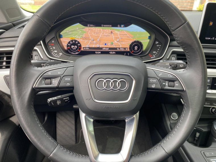 Vehicle Image 15