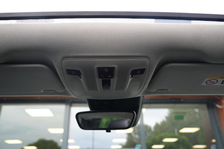 Vehicle Image 27