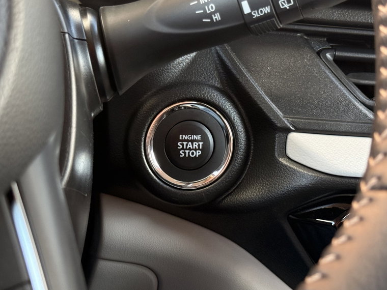 Vehicle Image 28