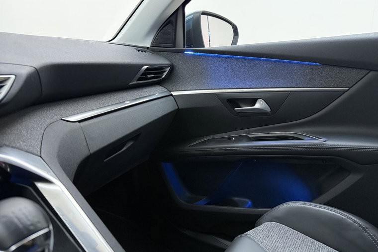 Vehicle Image 33