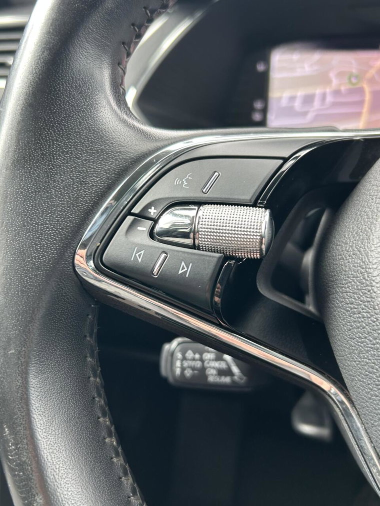 Vehicle Image 33