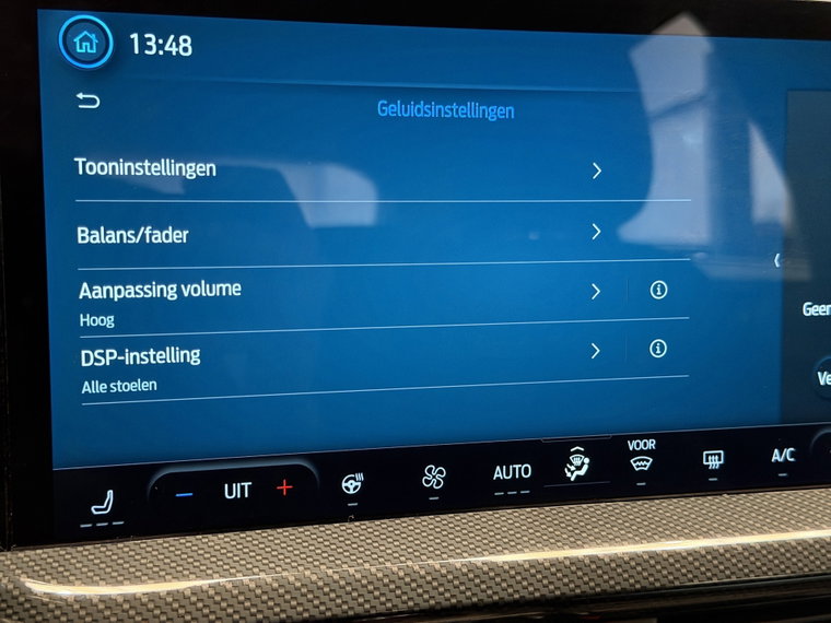 Vehicle Image 33