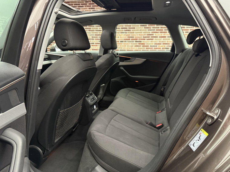 Vehicle Image 31
