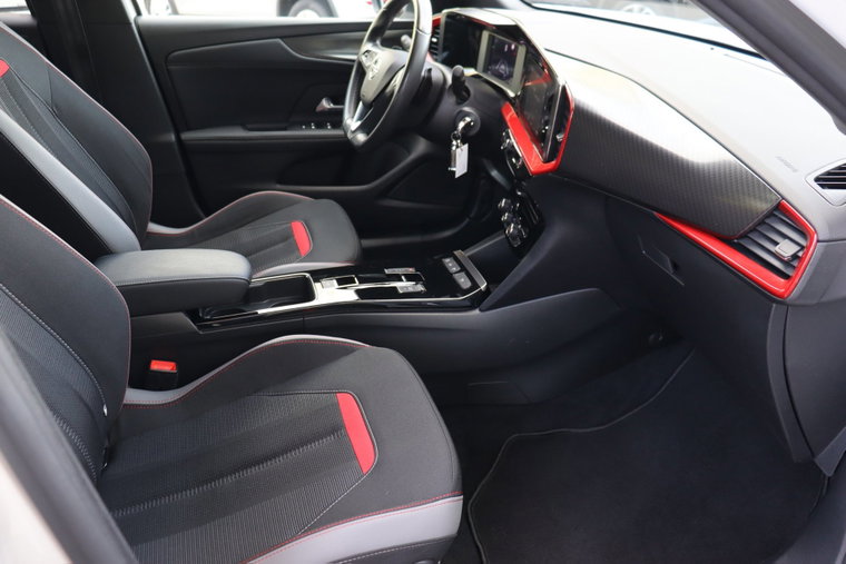 Vehicle Image 9