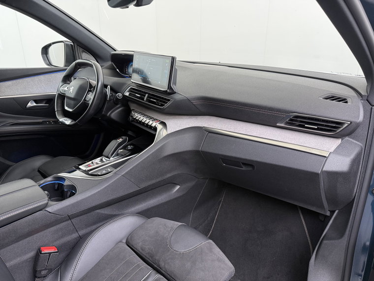 Vehicle Image 38