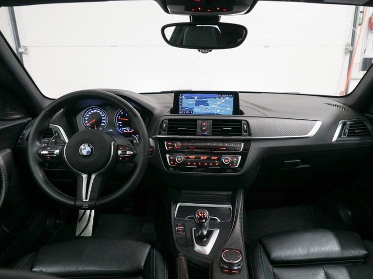 Vehicle Image 32