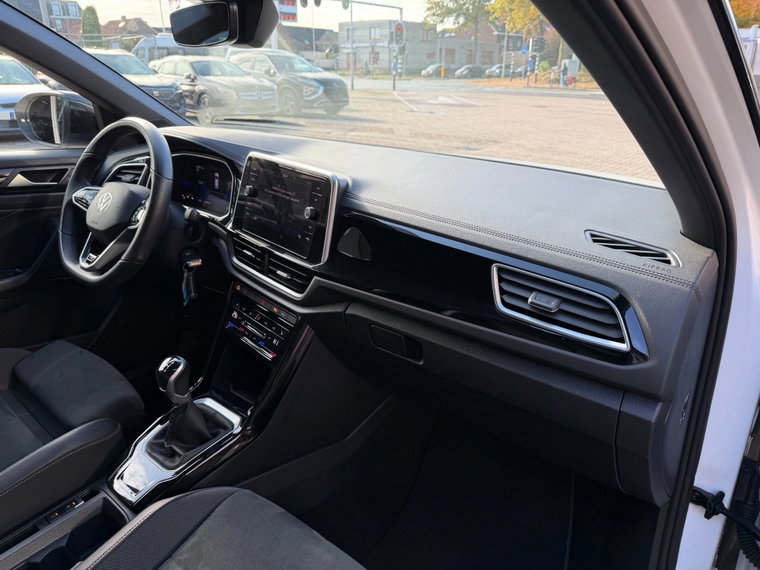 Vehicle Image 40