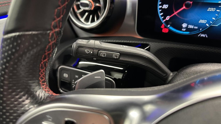 Vehicle Image 38